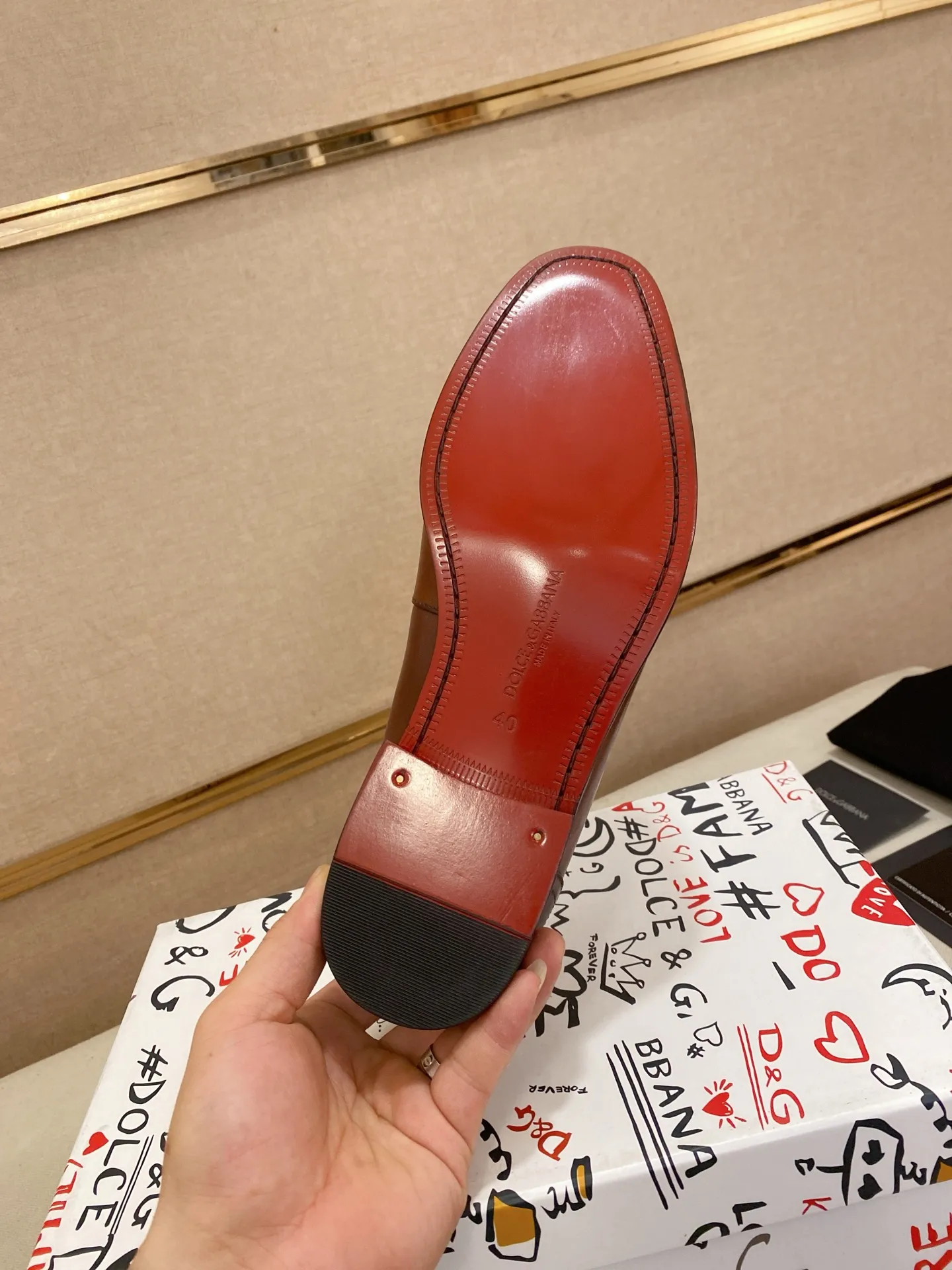 Men's clothing and shoes💰 520💰🌲DG top-notch🔍🔍men's new leather shoes🚹sold at the same time⚠The uppers are imported cowhide from Italy, the entire imported cowhide lining, and imported accessories💪💪, completely 1⃣️ vs. 1⃣️🇮🇹 💪💪, ⚠Sole: The original sole is specially provided by the original factory, the exclusive movable molded sole is super comfortable, ⚠Original factory follow-up goods, 🔍🔍high quality, can be entered and exited at will, welcome to compare ⚠Size number: 38-44. Can be customized 45 non-returnable